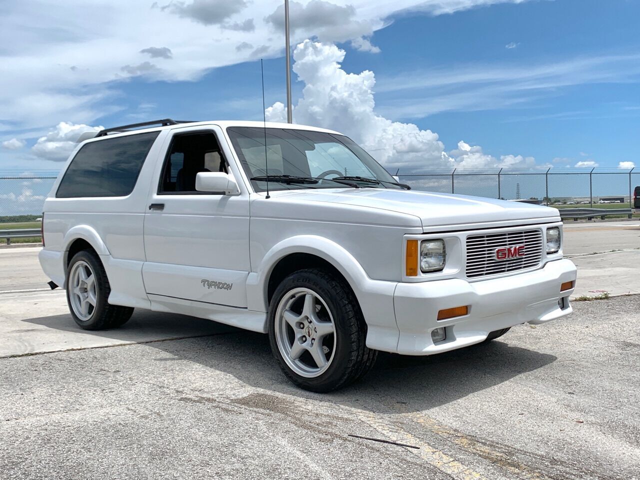 1992 GMC Typhoon