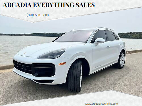 2022 PORSCHE Cayenne