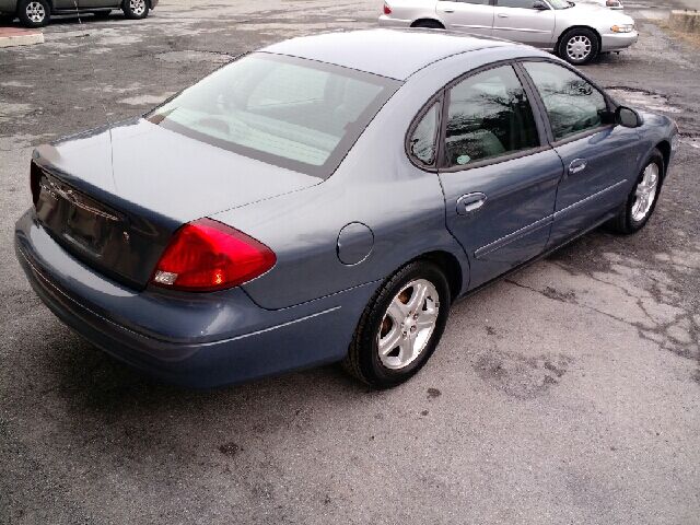 2000 FORD Taurus
