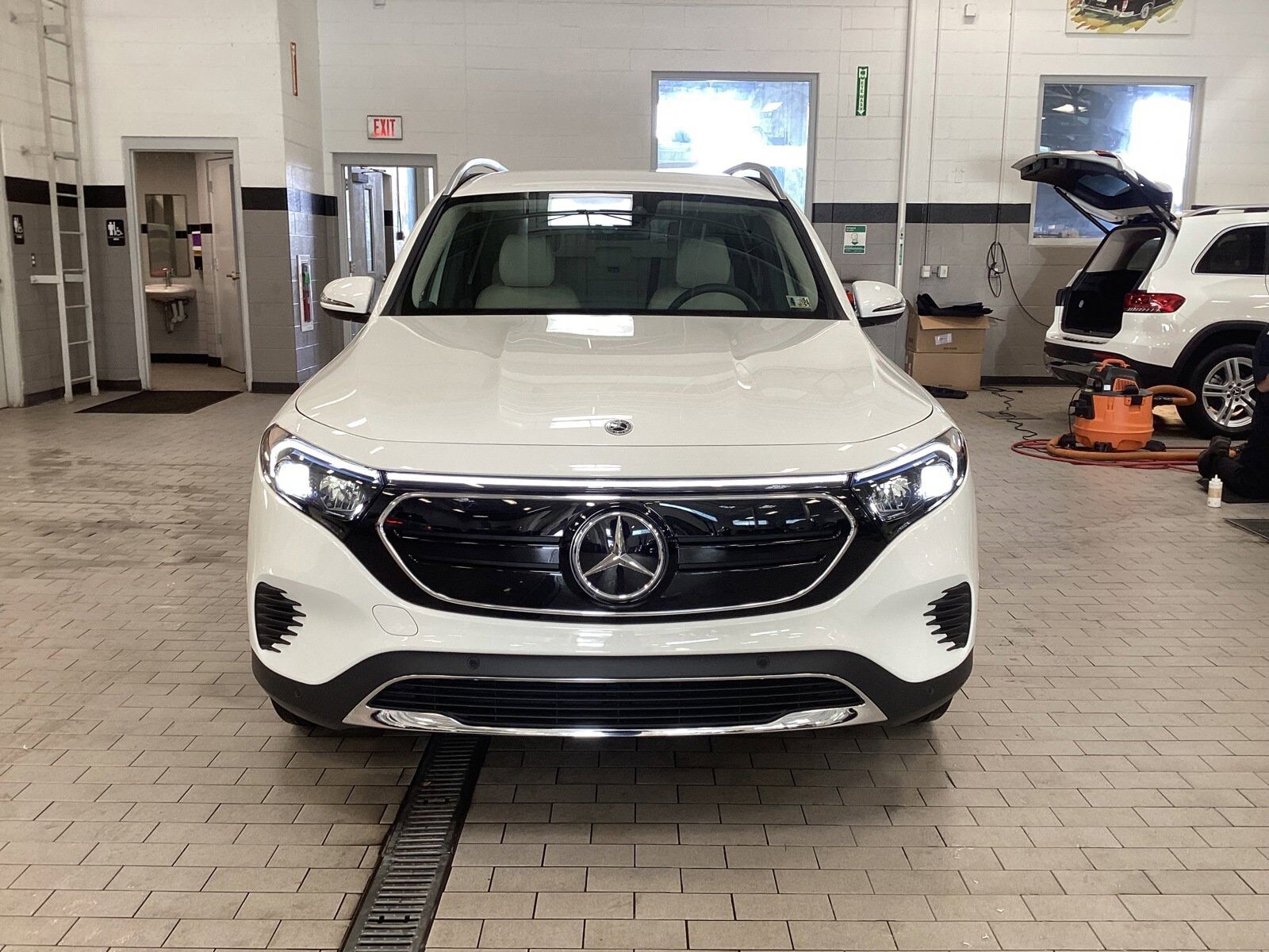 2023 Mercedes-Benz EQB-Class