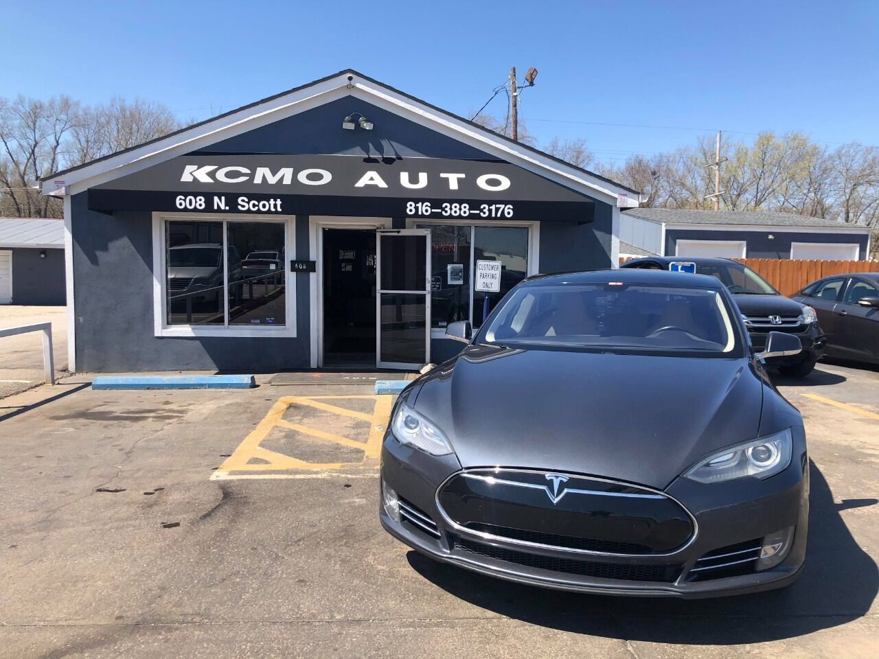 2014 TESLA Model S