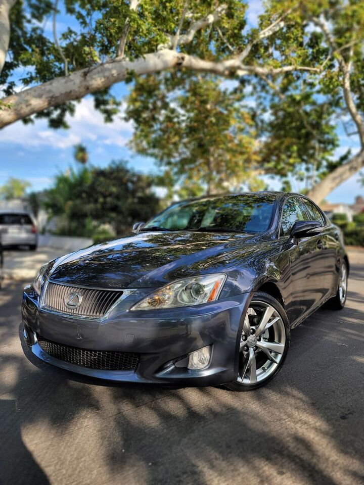2009 LEXUS IS