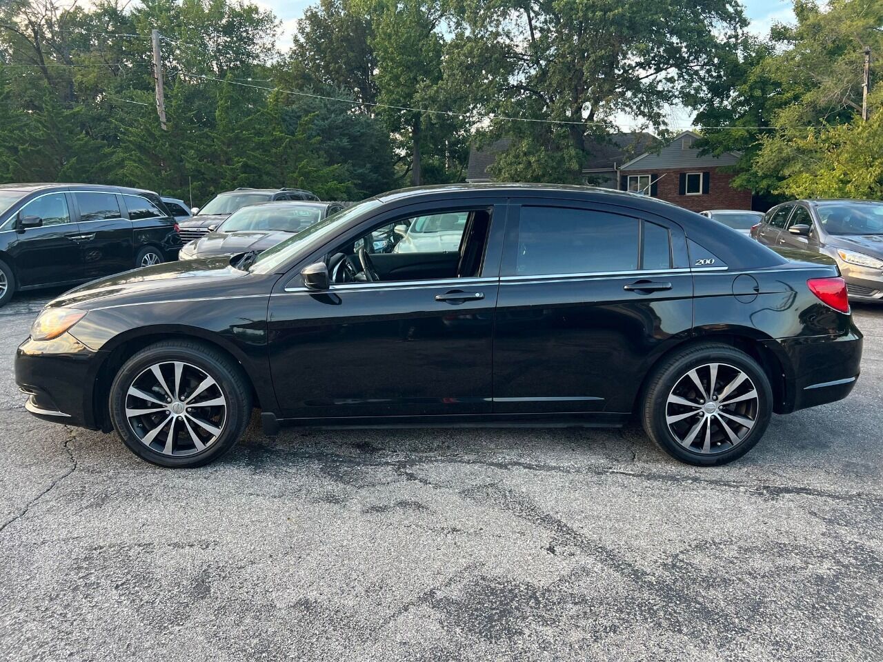 2013 CHRYSLER 200