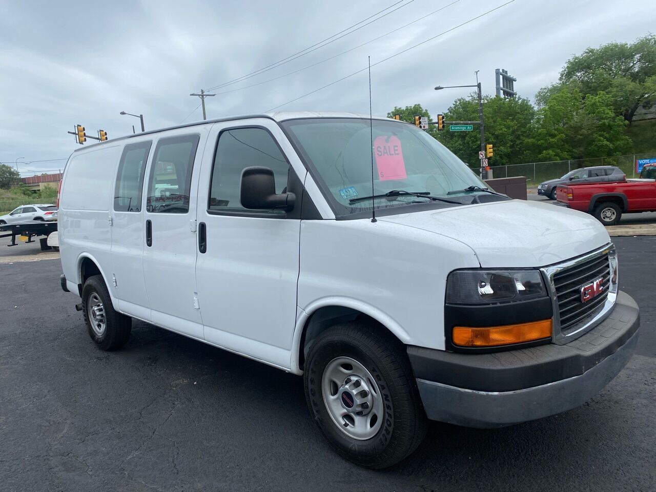 2017 GMC Savana