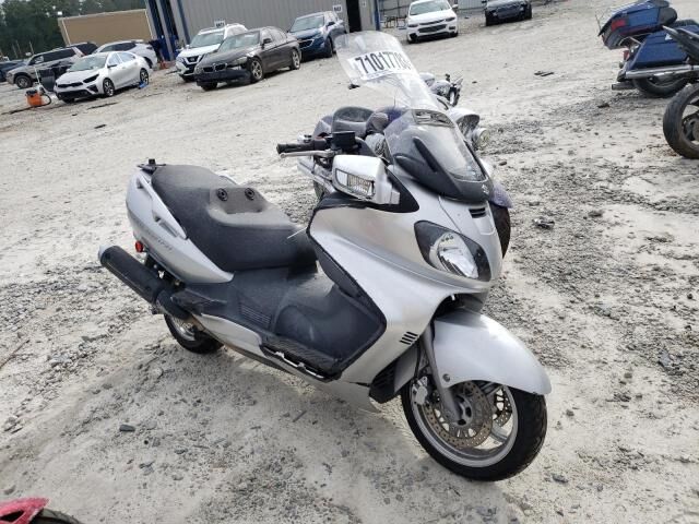 Suzuki AN650