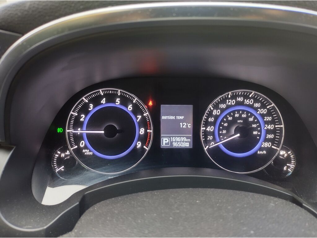 Infiniti QX70