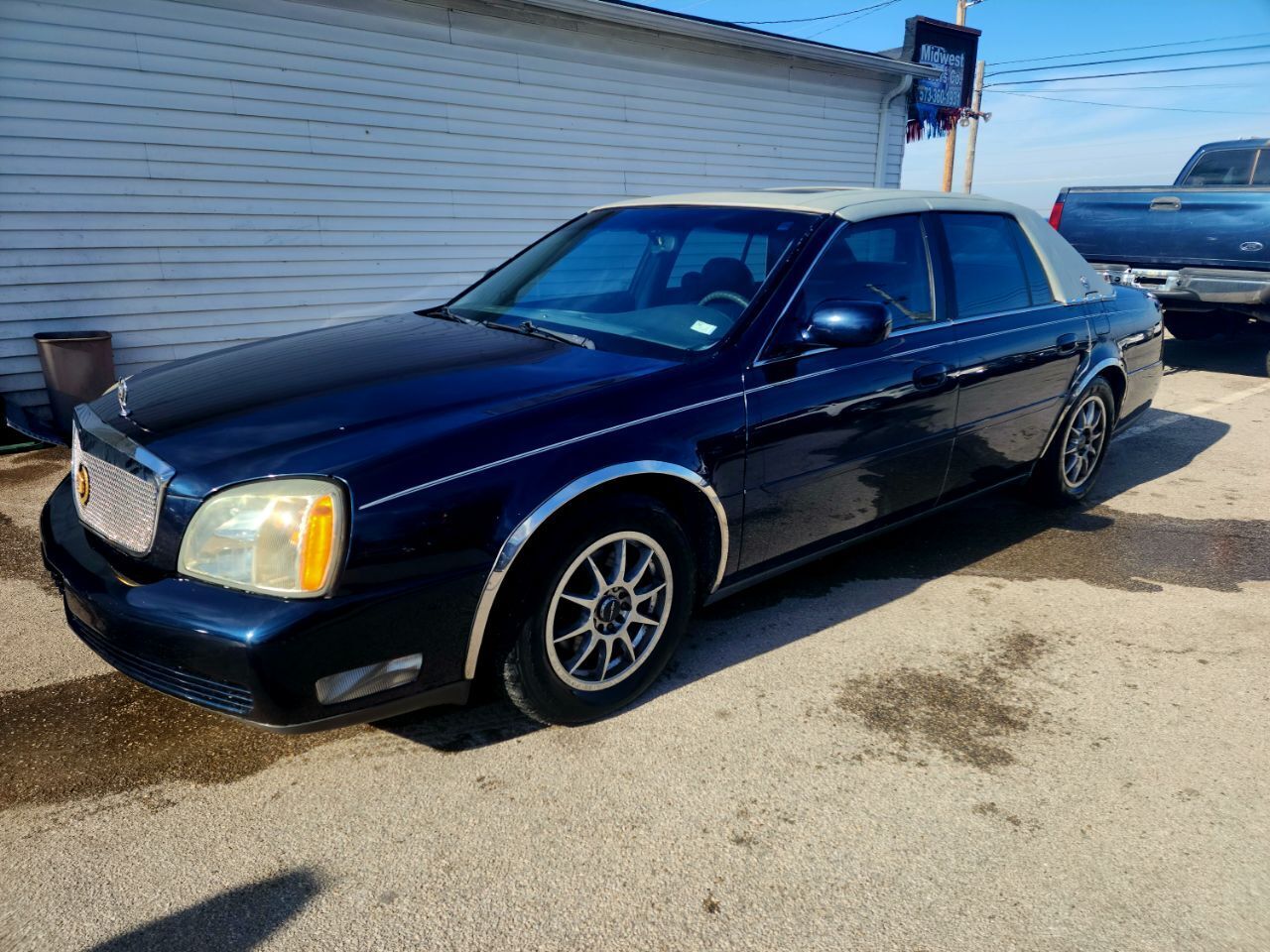 2002 CADILLAC Deville