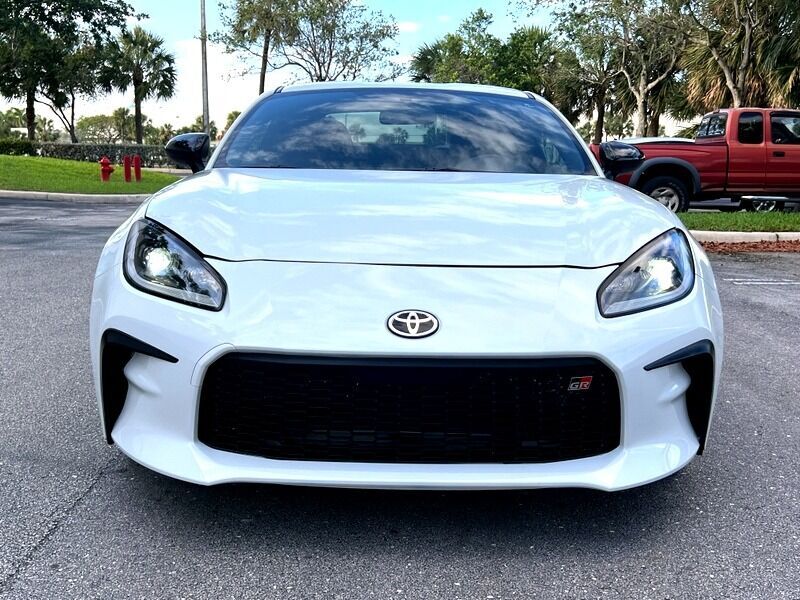 2023 TOYOTA GR86