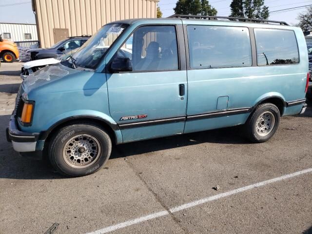 Chevrolet Astro Van