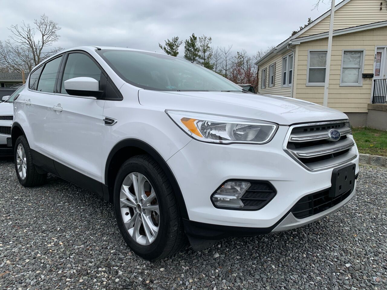 2017 FORD Escape