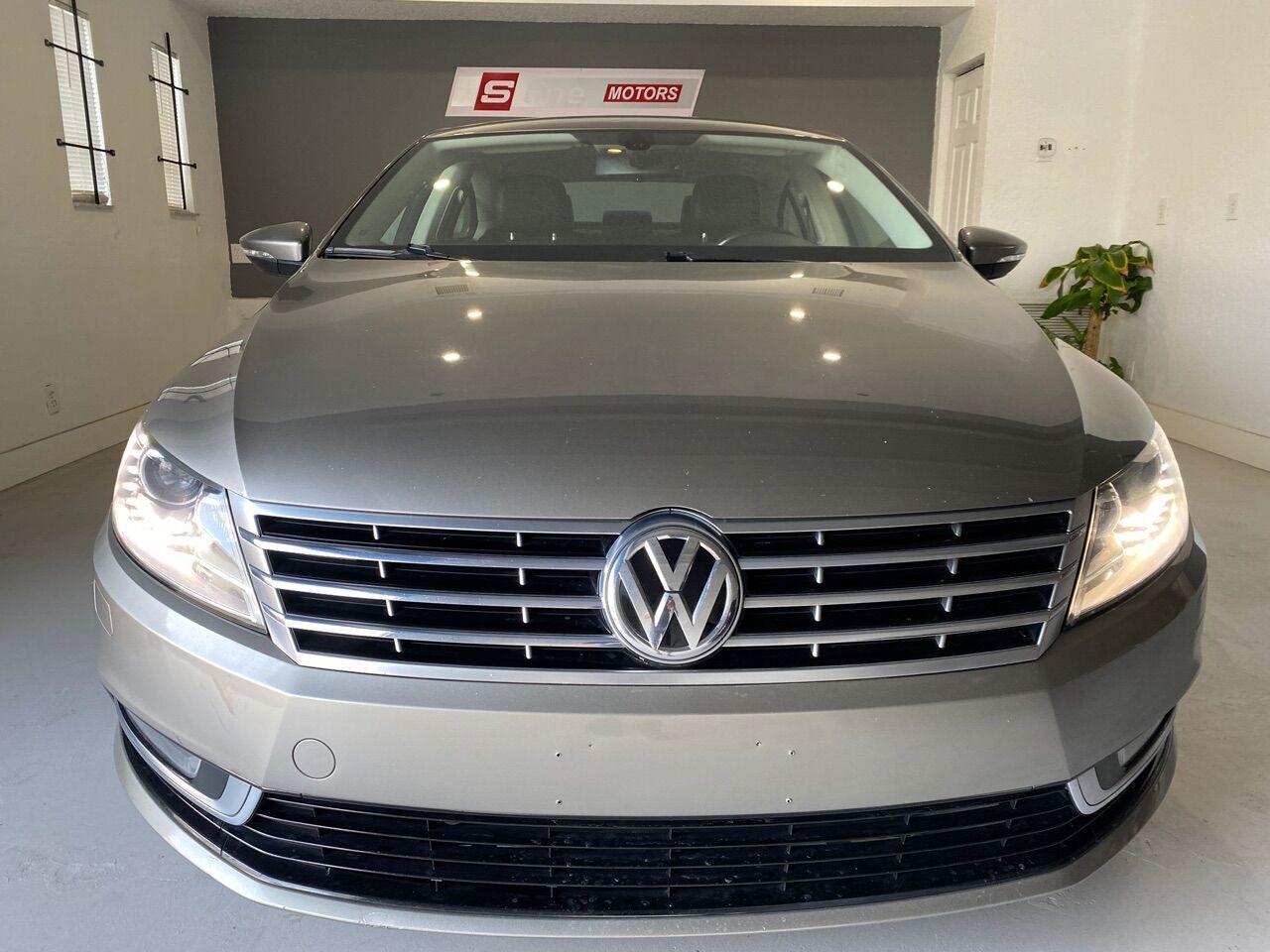 2013 VOLKSWAGEN Passat