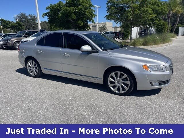 Volvo S80