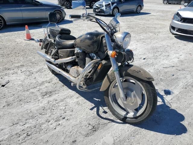 Honda VT1100C2 (SHADOW SABRE)