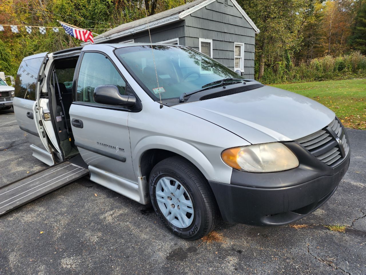 2005 DODGE Caravan