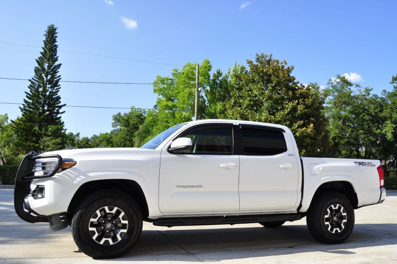 2016 TOYOTA Tacoma