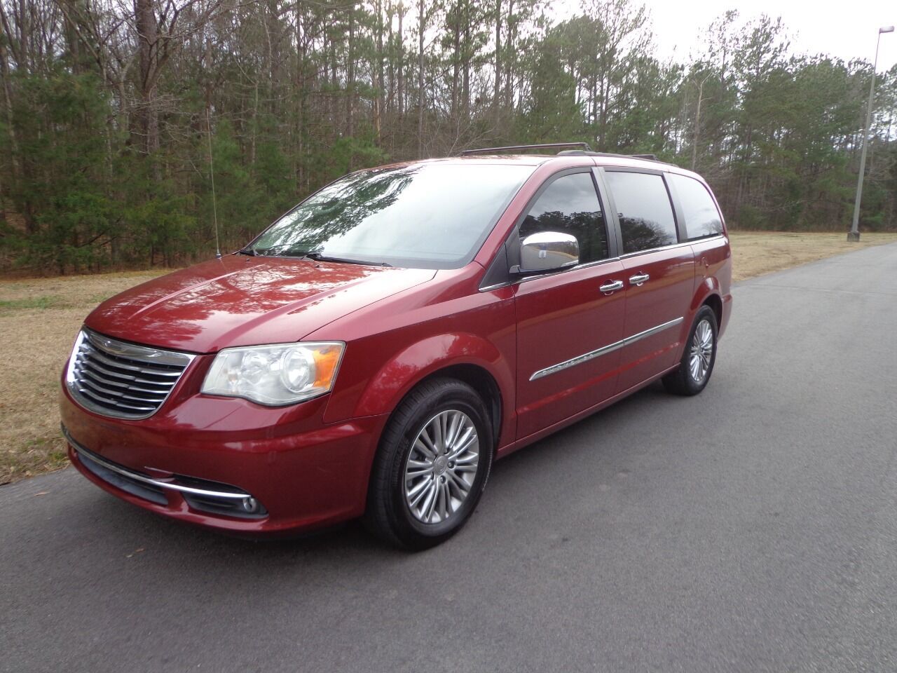 2014 CHRYSLER Town and Country
