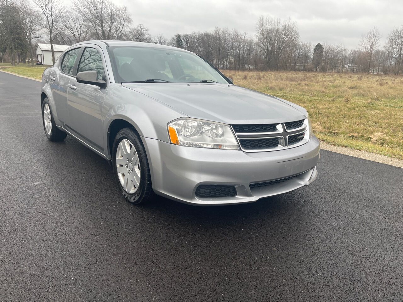 2013 DODGE Avenger