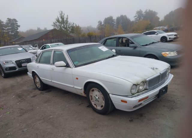Jaguar XJ6