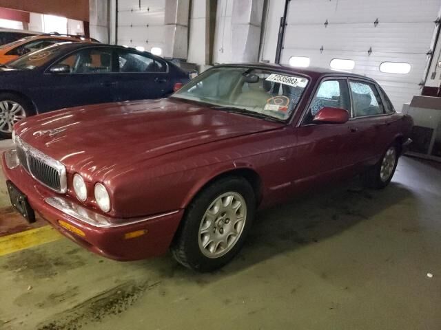 Jaguar XJ8