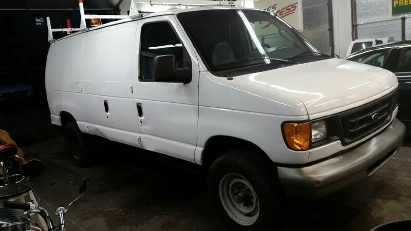 2006 FORD E-250