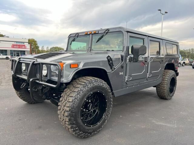 HUMMER H1