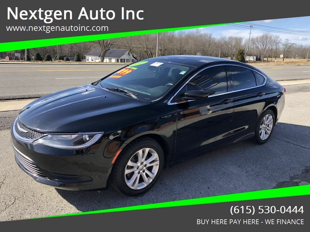 2017 CHRYSLER 200