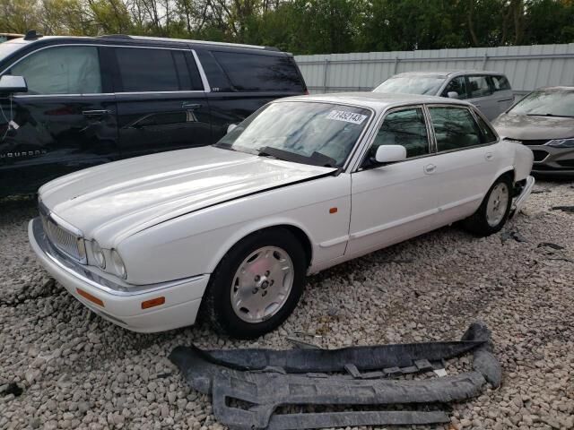Jaguar XJ6