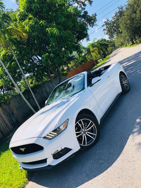 2016 FORD Mustang