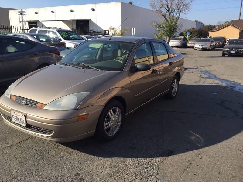 2004 FORD Focus