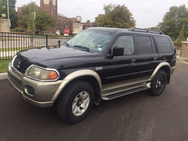 2003 MITSUBISHI Montero Sport