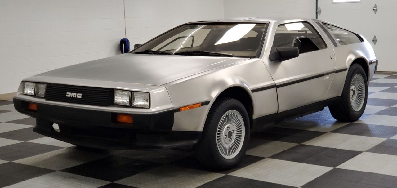 1981 DELOREAN DMC-12
