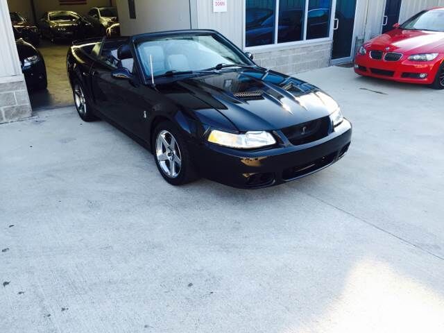 2004 FORD Mustang