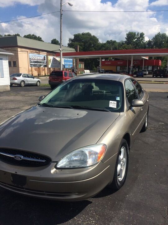 2002 FORD Taurus