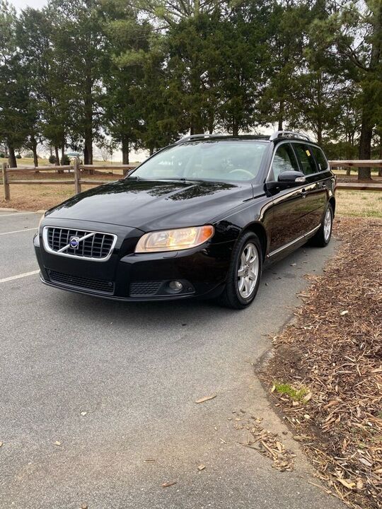 2008 VOLVO V70