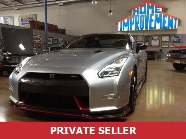 Nissan GT-R