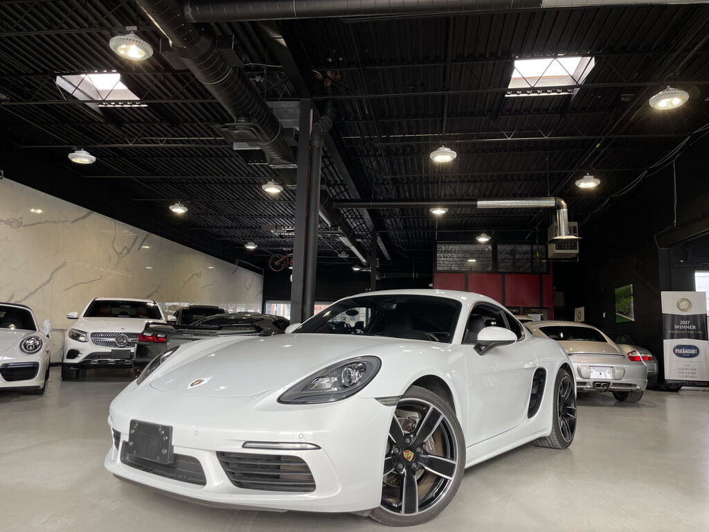 PORSCHE