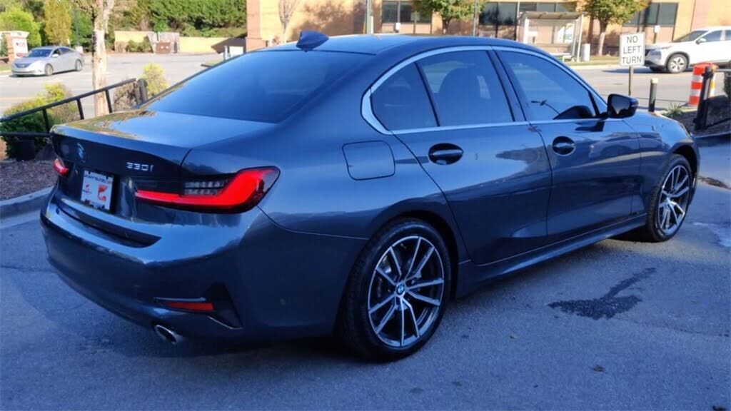2021 BMW 330i