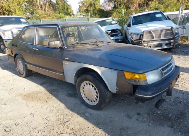 Saab 900