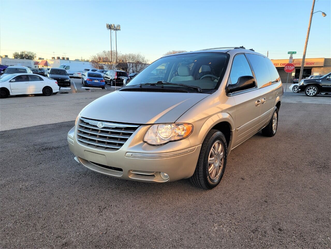 2005 CHRYSLER Town and Country
