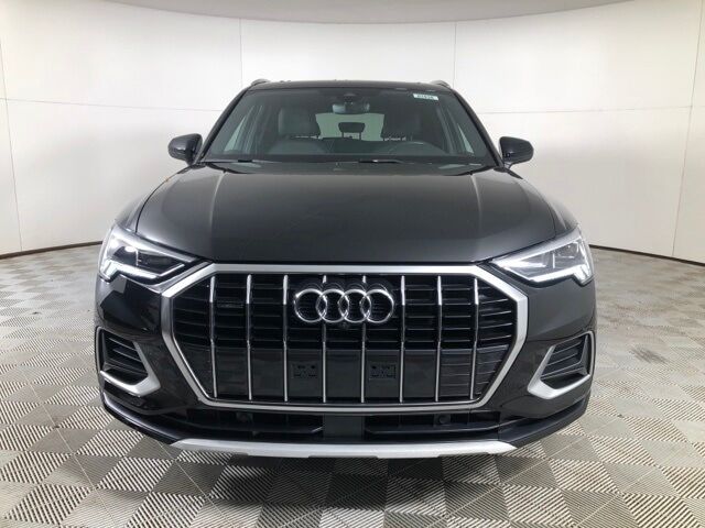 2022 Audi Q3
