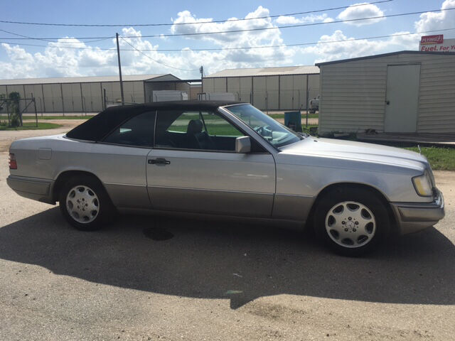 1994 MERCEDES-BENZ E-Class