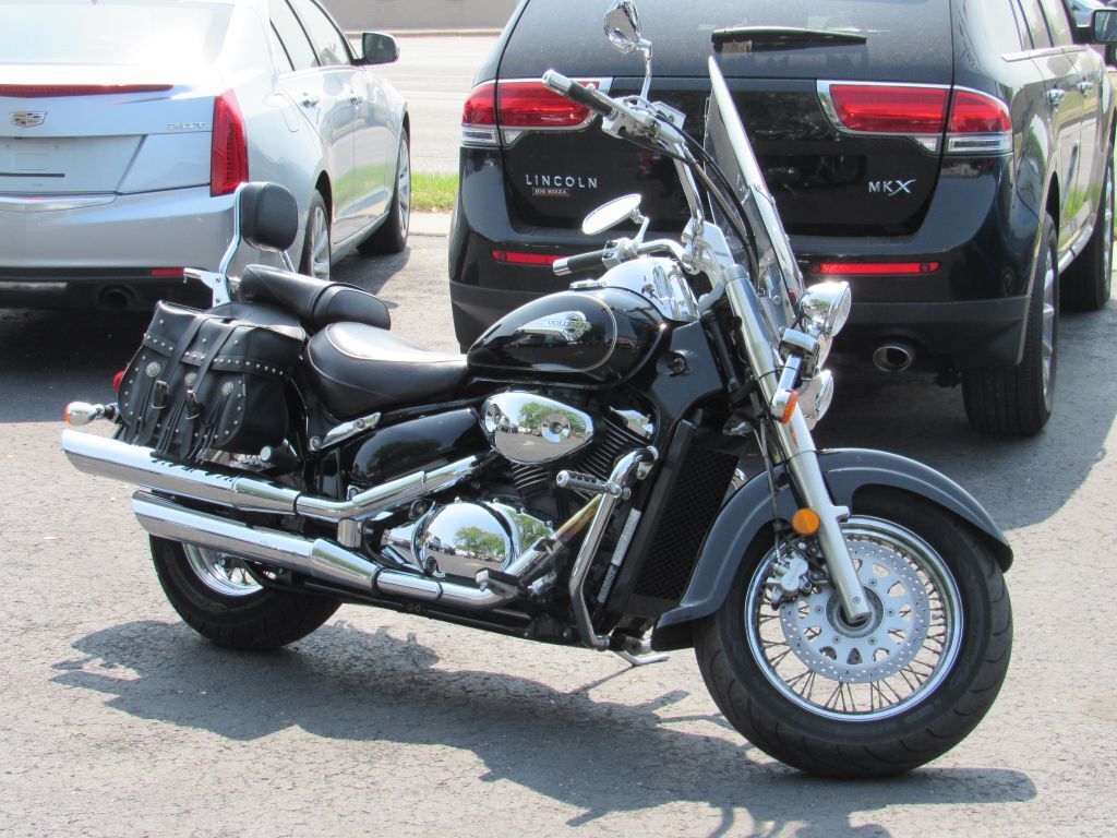 Suzuki VL800K