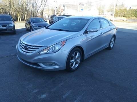 2011 HYUNDAI Sonata