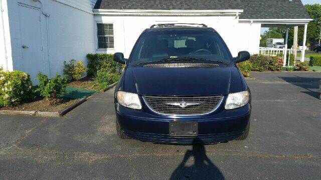 2004 CHRYSLER Town and Country