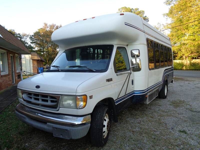 1999 FORD E-450
