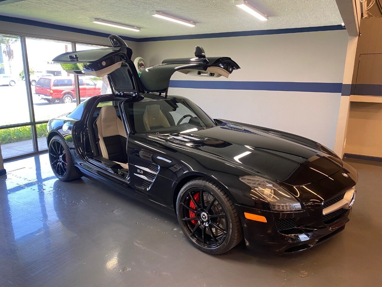 2012 MERCEDES-BENZ SLS-Class