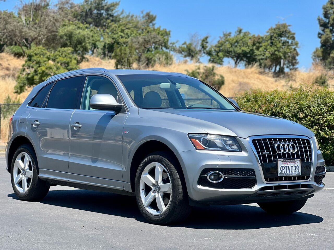 2011 AUDI Q5
