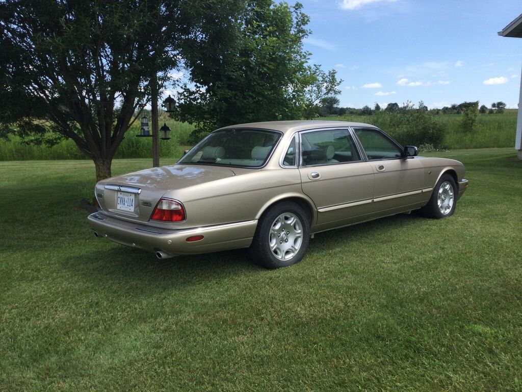 Jaguar Vanden Plas