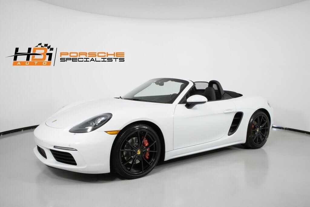 PORSCHE