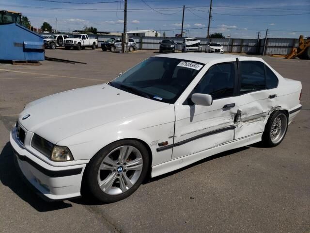 BMW 328i